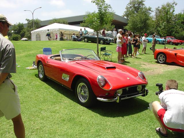 ferrari.jpg